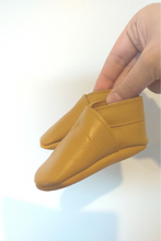 Load image into Gallery viewer, Made-to-order Soft Sole Leather Baby Booties
